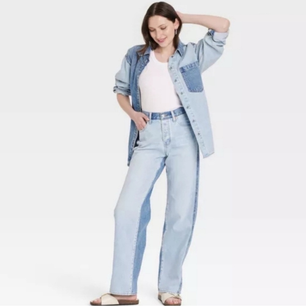 Universal Thread Light Wash Women's Mid-Rise 90's Baggy Two Tone Jeans